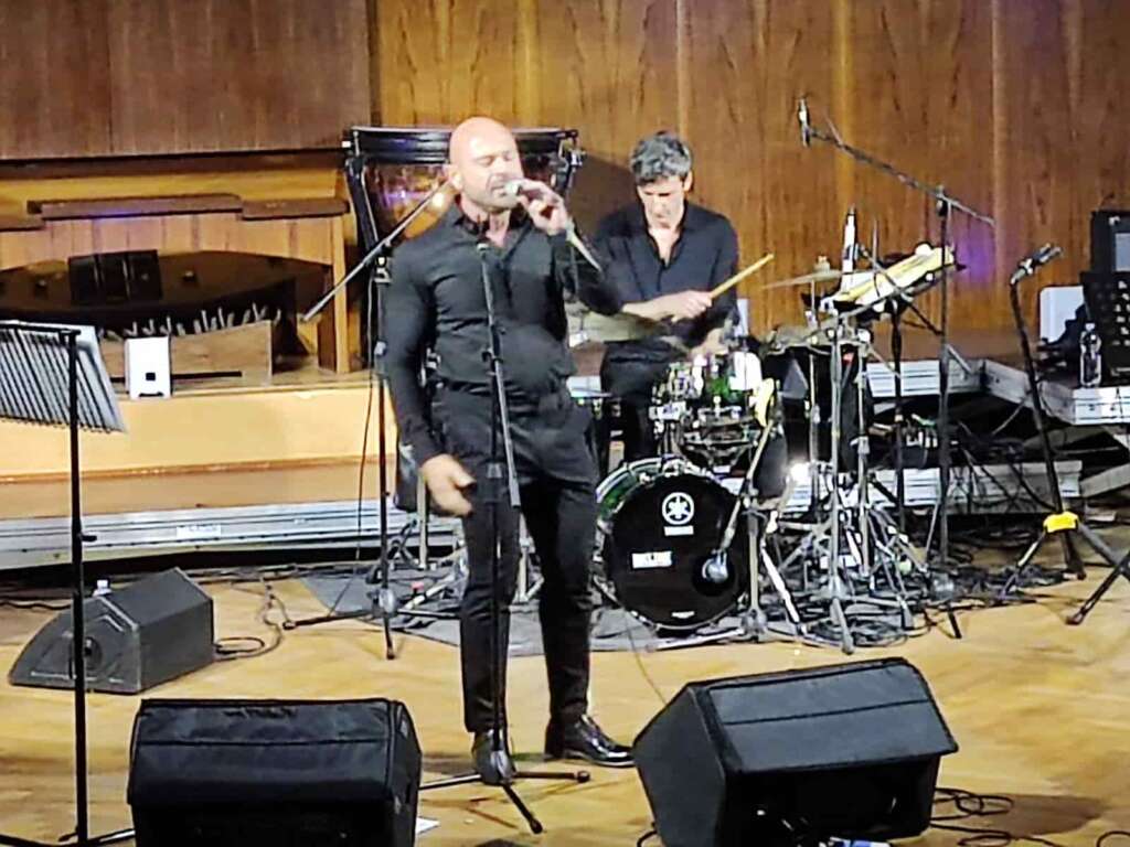 Raiz canta Sergio Bruni al conservatorio di San Pietro a Majella: “Felice di esibirmi nel tempio della musica napoletana” Raiz canta Sergio Bruni al conservatorio di San Pietro a Majella: “Felice di esibirmi nel tempio della musica napoletana”