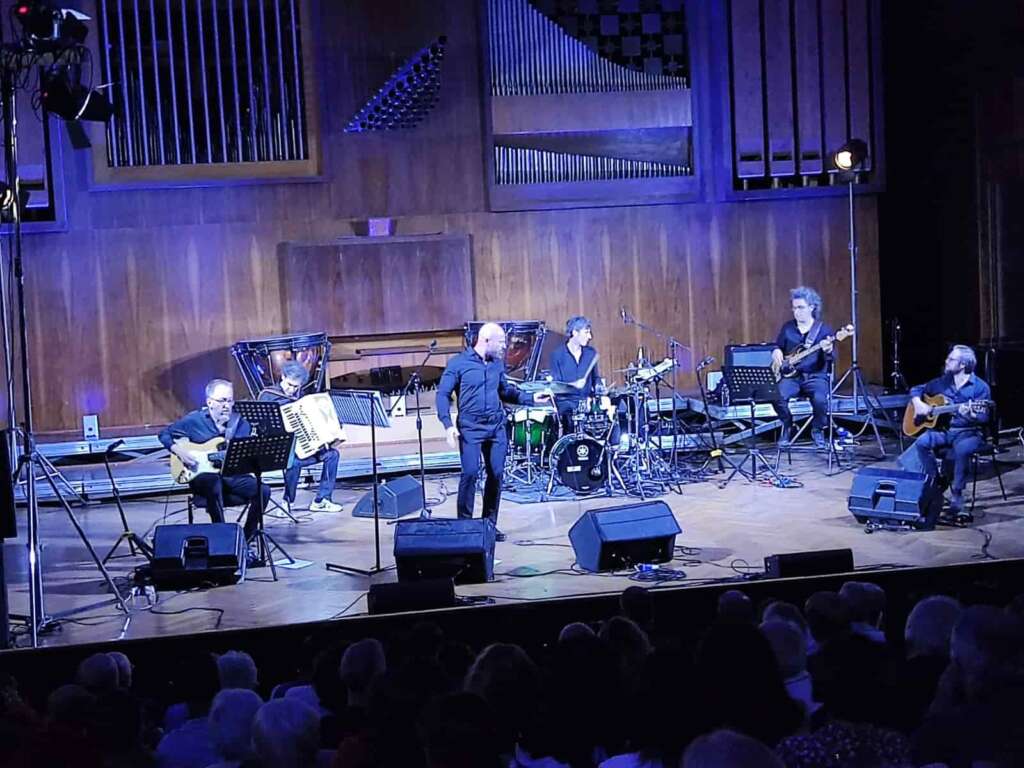 Raiz canta Sergio Bruni al conservatorio di San Pietro a Majella: “Felice di esibirmi nel tempio della musica napoletana” Raiz canta Sergio Bruni al conservatorio di San Pietro a Majella: “Felice di esibirmi nel tempio della musica napoletana”