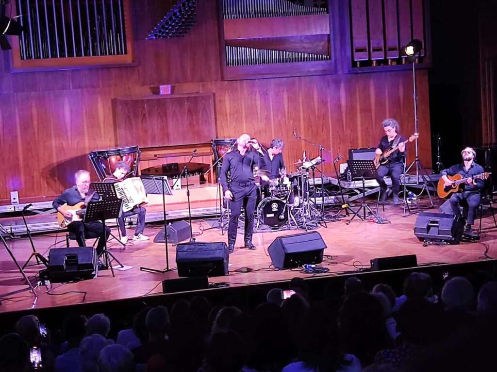 Raiz canta Sergio Bruni al conservatorio di San Pietro a Majella: “Felice di esibirmi nel tempio della musica napoletana” Raiz canta Sergio Bruni al conservatorio di San Pietro a Majella: “Felice di esibirmi nel tempio della musica napoletana”
