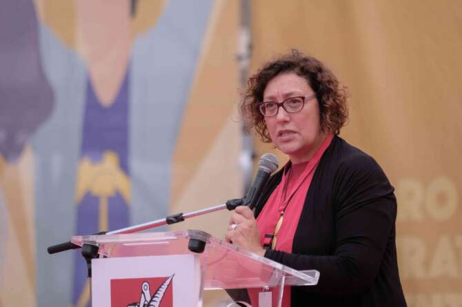 “A Gaza livello di devastazione mai visto, nella Striscia si è persa l’umanità”, parla Rossella Miccio di Emergency