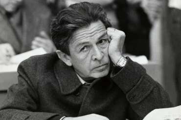 Foto LaPresse Archivio storico Politica Enrico Berlinguer Anni ’70 Nella foto: Enrico Berlinguer a congresso CGL Enrico Berlinguer, 11-06-2014 ricorre il trentennale della morte