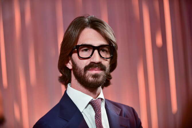 Chi è Leonardo Del Vecchio e perché è coinvolto nell’indagine sugli spioni: i dossier sul fratello e i controlli sulla fidanzata