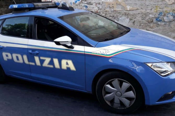 Crotone, Francesco Chimirri ucciso da un poliziotto: l’agente, aggredito dopo un inseguimento, è grave