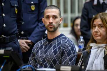 Processo in Assise a carico di Alessandro Impagnatiello per omicidio Giulia Tramontano, l’imputato in aula – Milano, Lunedì 25 Novembre 2024 (Foto Claudio Furlan/Lapresse) Assize trial of Alessandro Impagnatiello for Giulia Tramontano murder – Milan, Monday, Nov. 25, 2024 (Photo Claudio Furlan/Lapresse)