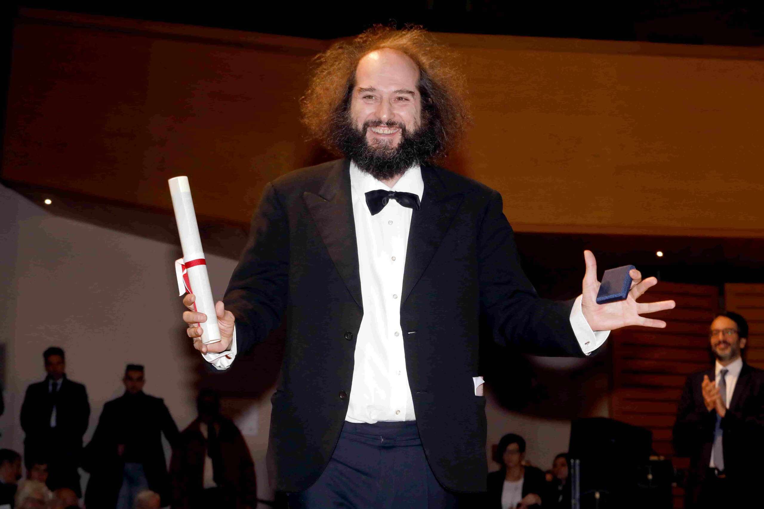 'Sciusten feste n.1965' di Vinicio Capossela è un piccolo capolavoro musicale