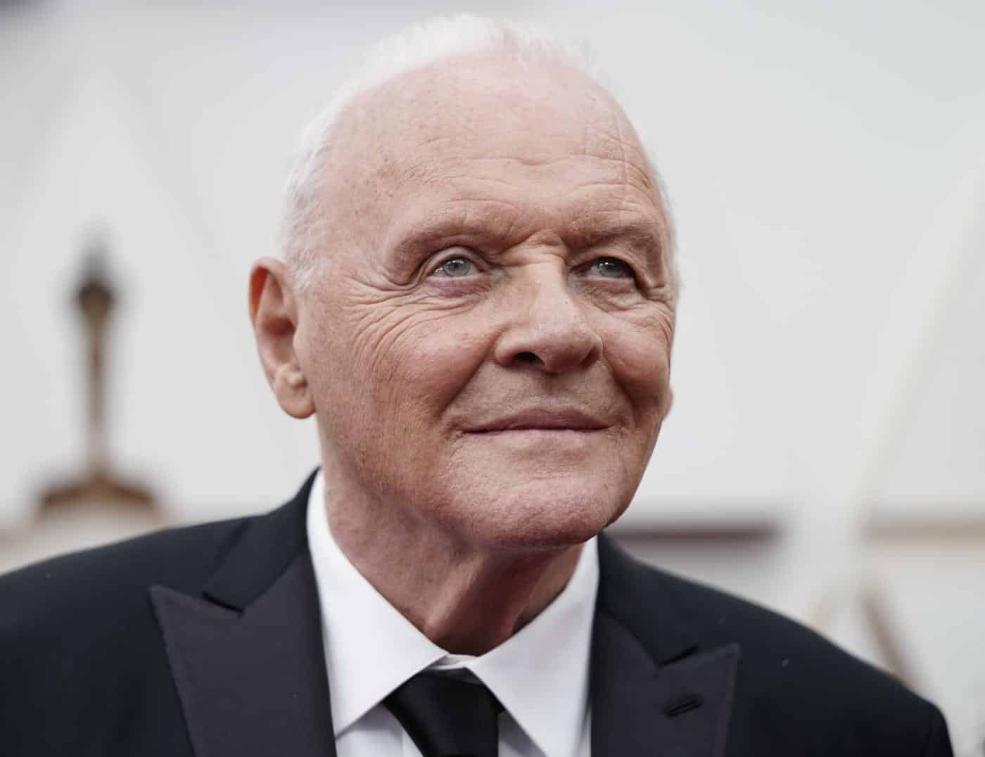 Anthony Hopkins l'attore di Hollywood 49 anni senza alcol