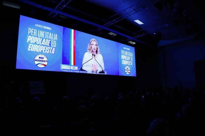 Intervento da remoto della presidente del consiglio Giorgia Meloni all’Assemblea Nazionale Noi Moderati — Roma, Italia – Domenica , 1 Novembre 2024 (foto Cecilia Fabiano/LaPresse) Video speech by Prime Minister Giorgia Meloni at Assembly party Noi Moderati — Rome , Italy – Sunday November 1 , 2024 (photo Cecilia Fabiano / LaPresse)