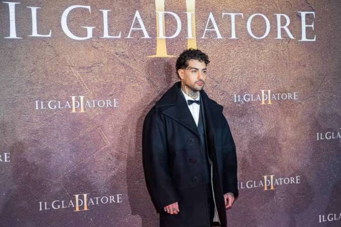 Presentazione del film “Il Gladiatore 2”. Nella foto Tony Effe. Giovedì 14 Novembre 2024 (foto Valentina Stefanelli / LaPresse) Presentation of the film “Gladiator 2”. In the photo. Thursday 14 November 2024 (photo Valentina Stefanelli / LaPresse)