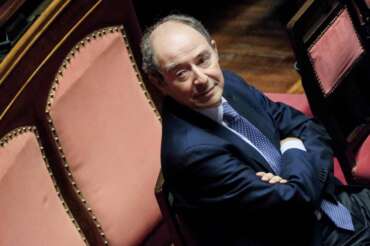 Pierantonio Zanettin FI in occasione dell’esame della perseguibilità del reato di surrogazione di maternità GPA commesso all’estero da cittadino italiano. Senato a Roma Mercoledì 16 Ottobre 2024 (foto Mauro Scrobogna / LaPresse) Pierantonio Zanettin FDI on the occasion of the examination of the prosecution of the crime of surrogacy GPA committed abroad by an Italian citizen. Senate in Rome Wednesday October 15, 2024. (Photo by Mauro Scrobogna /m LaPresse)