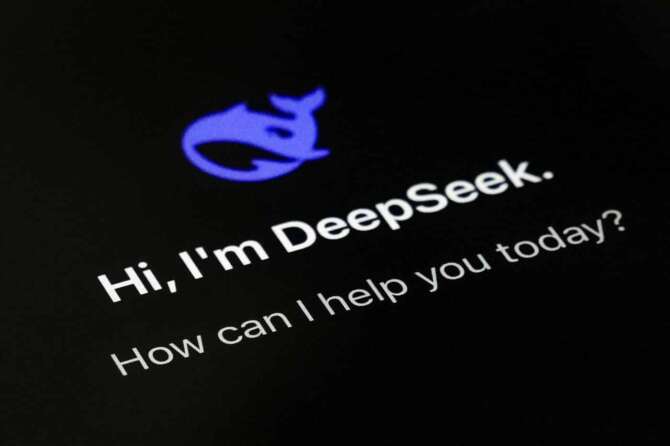 The smartphone apps DeepSeek page is seen on a smartphone screen in Beijing, Tuesday, Jan. 28, 2025. (AP Photo/Andy Wong) Associated Press / LaPresse Only italy and Spain