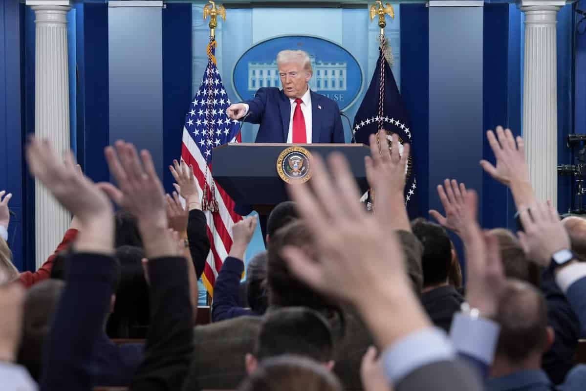 Il Presidente degli Stati Uniti Donald Trump in conferenza stampa