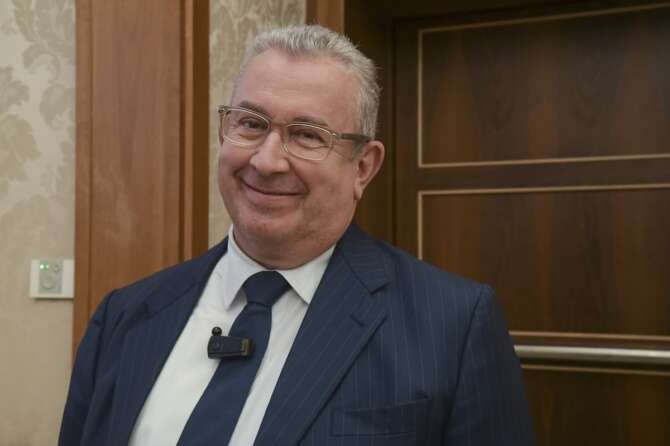 La giudice che ha inguaiato Todde è la sorella dell’ex senatore “calendiano” Giuseppe Cucca