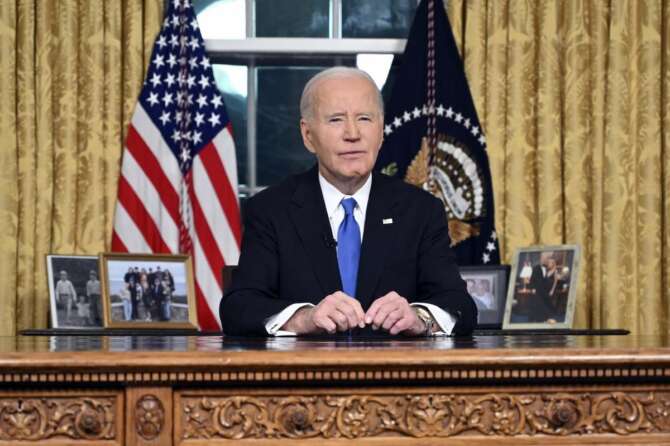 Biden, l’ultimo discorso da presidente: “Una pericolosa oligarchia minaccia gli Stati Uniti”