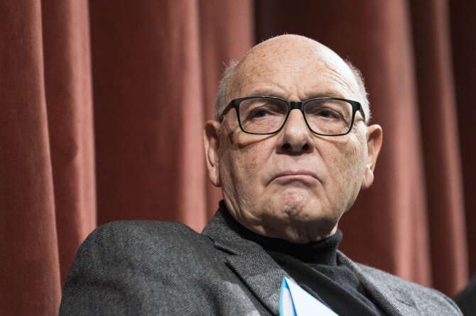 Chi è Luigi Li Gotti, l’avvocato “di sinistra” (secondo Meloni) che ha denunciato la premier: l’MSI, Prodi e la difesa di Buscetta