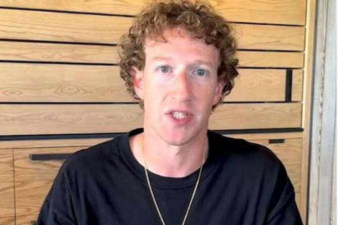 Zuckerberg e Meta si piegano ai nuovi padroni Trump e Musk: perché Facebook cancella il fact-checking negli Usa