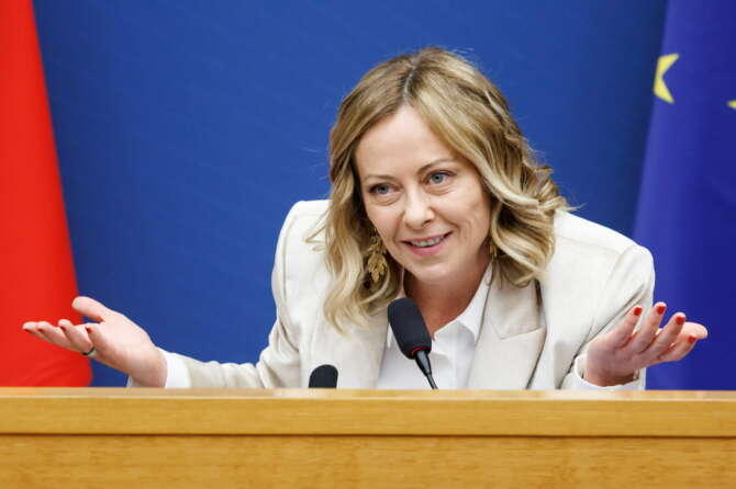 Meloni: “Liberazione Sala emozione più grande. Starlink-Musk? Nessun aiuto, Soros più ingerente. No al rimpasto, sull’Albania andiamo avanti”