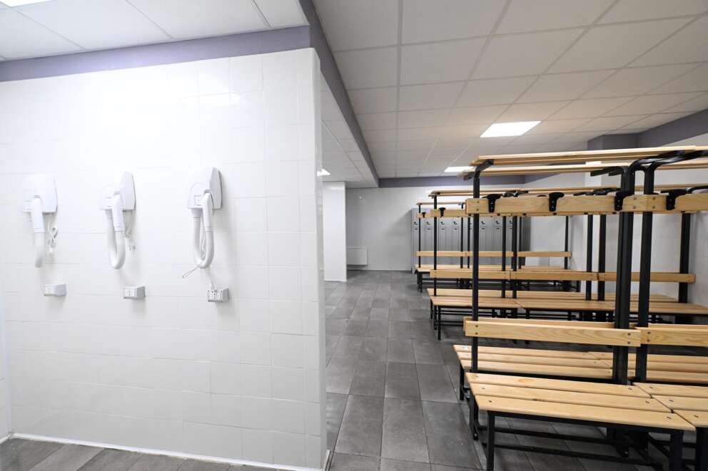 Com’è la piscina dello stadio Collana appena inaugurata a Napoli: le foto