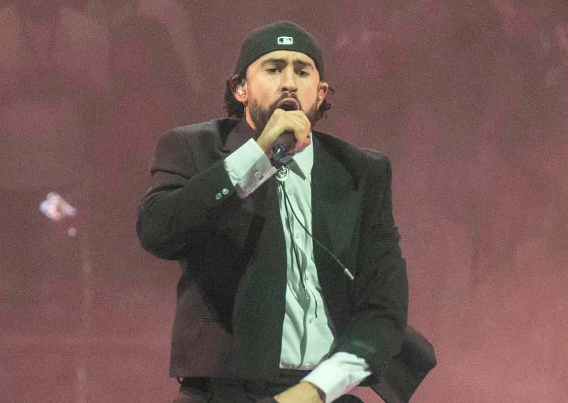 Il cantante portoricano di reggaeton Bad Bunny, autore del disco Debi tirar mas fotos