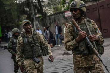 M23 rebels escort Romanian mercenaries to the border crossing into Rwanda in Goma, Democratic Republic of Congo, Wednesday, Jan. 29, 2025.(AP Photo/Moses Sawasawa) Associated Press / LaPresse Only italy and Spain
