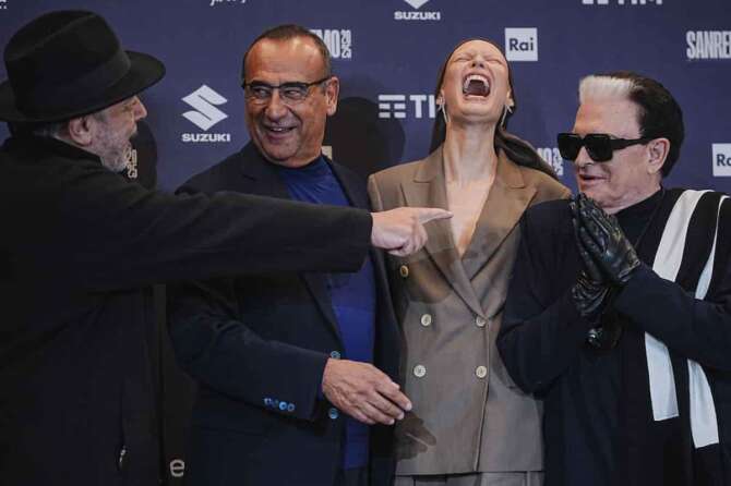 Nino Frassica, Carlo Conti, Bianca Balti, Cristiano Malgioglio, attend a photocall at 75th edition of the Sanremo Italian Song Festival at the Ariston Theatre in Sanremo, northern Italy – Wednesday, February 12, 2025. Entertainment. (Photo by Marco Alpozzi/LaPresse)