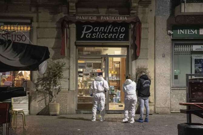 Sparatoria nel panificio di Piazza Gambara Milano – Italia – Cronaca Sabato, 15 Febbraio, 2025 (Foto di Marco Ottico/Lapresse) Shooting at the bakery in Piazza Gambara Milan, Italy – News Saturday, 15 February, 2025 (Photo by Marco Ottico/Lapresse)