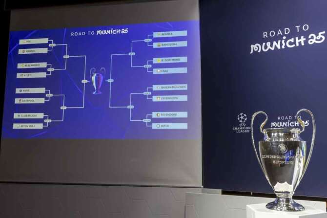 The group formations are shown on an electronic panel next to the Champions League trophy after the UEFA Champions League round of 16, quarter-final and semi-final draws, at the UEFA headquarters in Nyon, Switzerland, Friday, Feb. 21, 2025. (Salvatore Di Nolfi/Keystone via AP) Associated Press/LaPresse