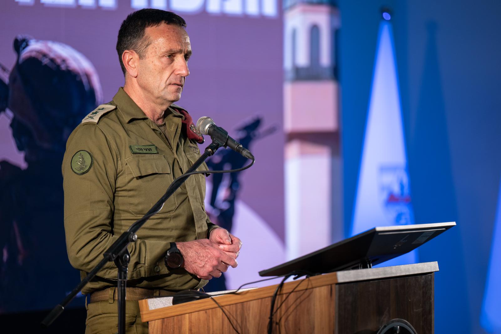 Photo credits: Imagoeconomica via Idf Us