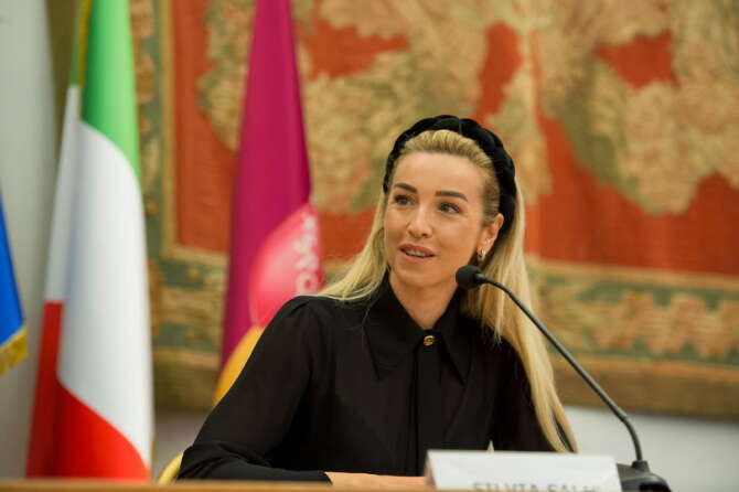 Chi è Silvia Salis, candidata di Pd e centrosinistra a Genova: l’ex olimpionica e vicepresidente Coni sfida Piciocchi