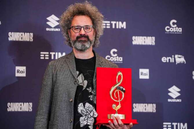 Simone Cristicchi attend a photocall at 75th edition of the Sanremo Italian Song Festival at the Ariston Theatre in Sanremo, northern Italy – Sunday, February 16, 2025. Entertainment. (Photo by Marco Alpozzi/LaPresse)