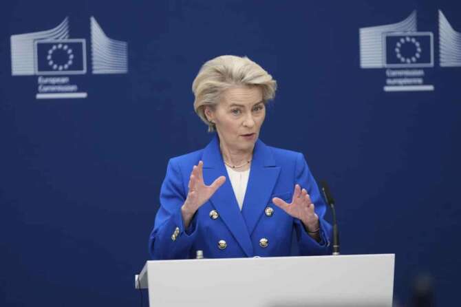 European Commission President Ursula von der Leyen speaks during a media conference on the defense package at EU headquarters in Brussels, Tuesday, March 4, 2025. (AP Photo/Virginia Mayo) Associated Press/LaPresse