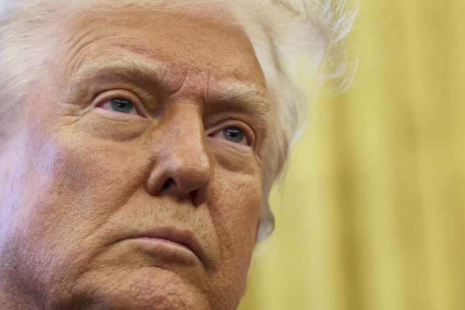 In Usa impazza il chatgate, ma Trump pensa alla conquista della Groenlandia: “Dobbiamo prenderla”