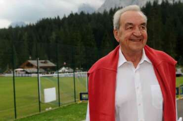foto Fabio Ferrari – LaPresse 19 07 2012 Sappada, Belluno ( Italia ) sport Torino Fc – Ritiro estivo 2012-2013 – Torino Fc vs Sappada – Partita Amichevole. nella foto:Bruno Pizzul photo Fabio Ferrari – LaPresse 19 07 2012 Sappada, Belluno ( Italy ) sport Torino fc – Summer camp – Torino Fc vs Sappada – Friendly match. in the pic:Bruno Pizzul