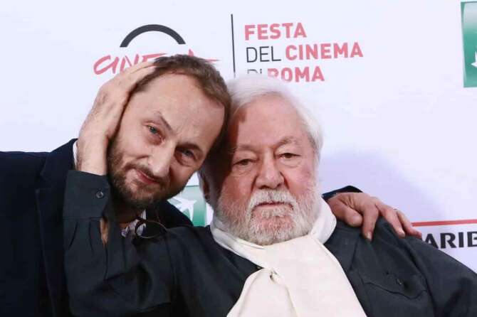 foto Stefano Colarieti / LaPresse soettacolo Roma, Auditorium, 10 edizione Festa del Cinema Di Roma photocall cast ‘Fantozzi’ nella foto: Paolo Villaggio con il figlio Piero ph Stefano Colarieti /LaPresse entertainment Roma, Auditorium Parco della Musica, 10th Festa del Cinema Di Roma photocell for ‘Fantozzi’ in the picture: Paolo Villaggio, with Piero Villaggio