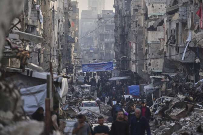 Gaza, l’esercito israeliano ordina l’evacuazione di Rafah: Netanyahu ignora la Corte Suprema e nomina il nuovo capo dello Shin Bet