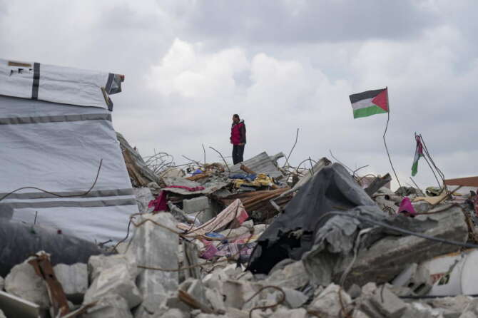 Israele toglie l’elettricità a Gaza alla vigilia dei nuovi colloqui in Qatar, il ricatto per fare pressione su Hamas