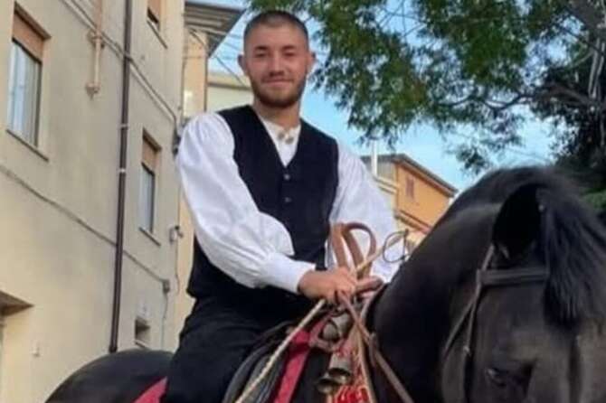Lite a Bari Sardo durante la festa di Carnevale, Marco Mameli ucciso con una coltellata: aveva 22 anni