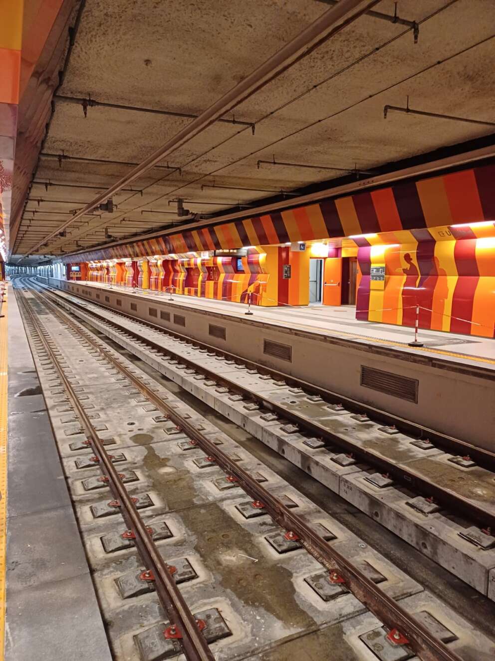 napoli-metro-linea1-centro-direzionale-1