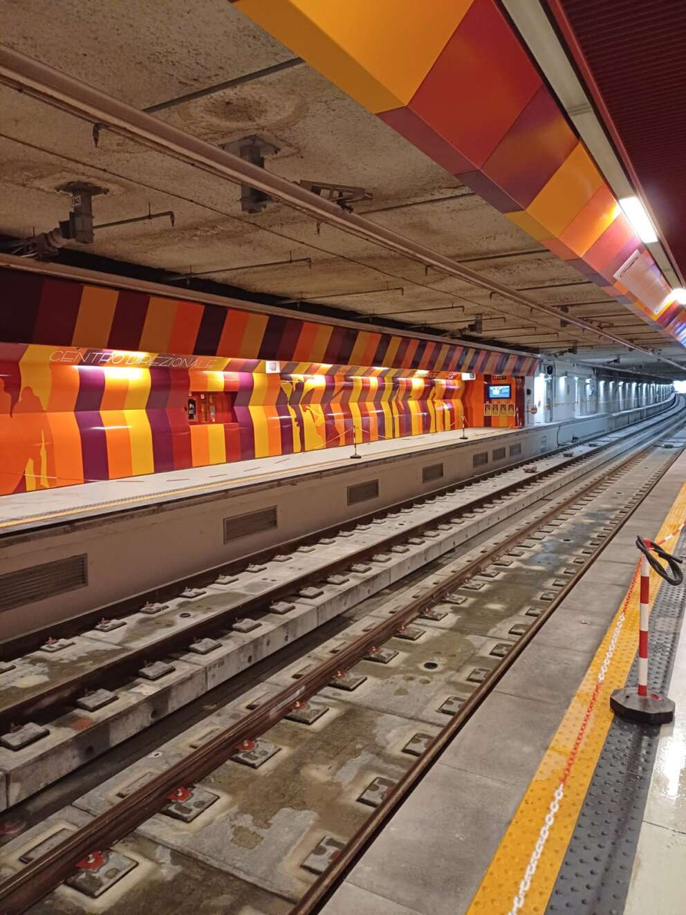 napoli-metro-linea1-centro-direzionale