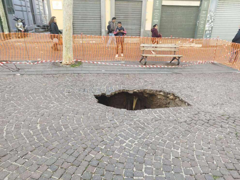 voragine-via-scarlatti-1