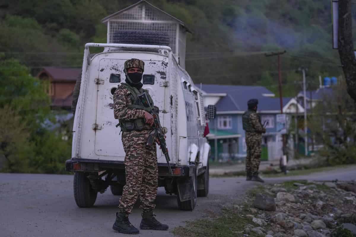 Attacco con morti e feriti nel Kashmir in India