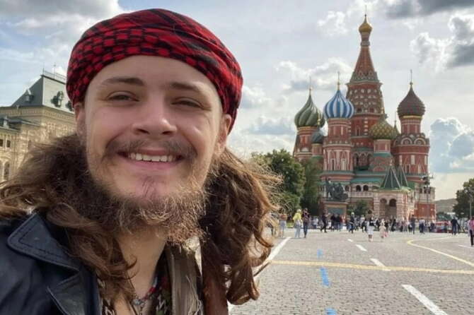 Michael Gloss, figlio della vicedirettrice della CIA morto in Ucraina combattendo per l’esercito russo