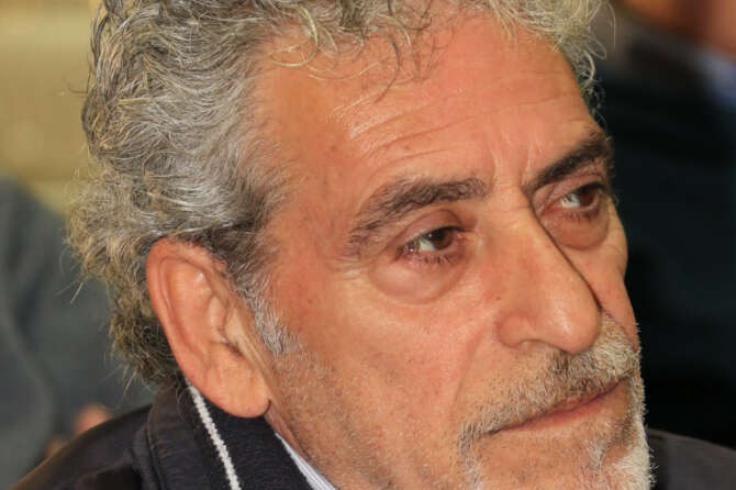 Fonte profilo Facebook