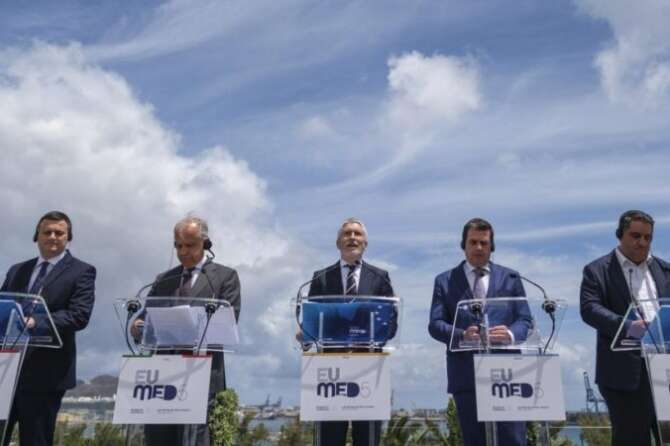 Napoli, il dispositivo di traffico per il summit dei ministri degli interni di Italia, Tunisia, Algeria e Libia e per il ‘Med5’