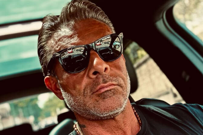 Fonte profilo Facebook