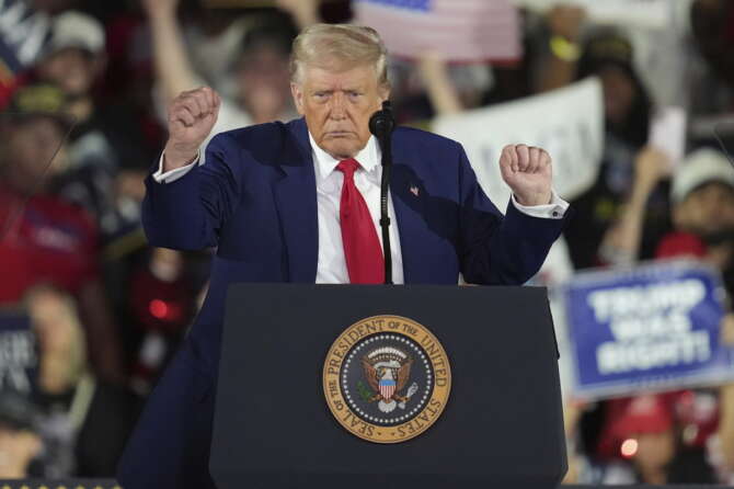 Dazi, guerra in tribunale tra Trump e giudici “golpisti”: la Corte d’Appello congela la sentenza contro la Casa Bianca