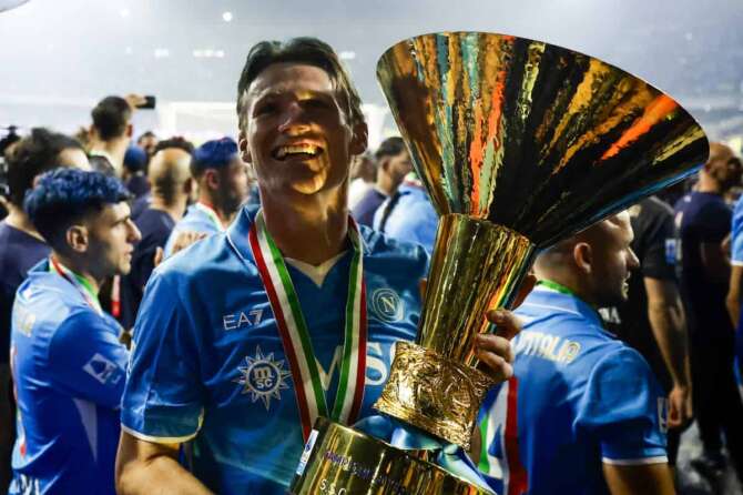 Scott McTominay of SSC Napoli during the Serie A soccer match between Napoli and Cagliari at the Diego Armando Maradona Stadium in Naples, southern italy -Friday , May 23 , 2025. Sport – Soccer . (Photo by Antonio Balasco/LaPresse)