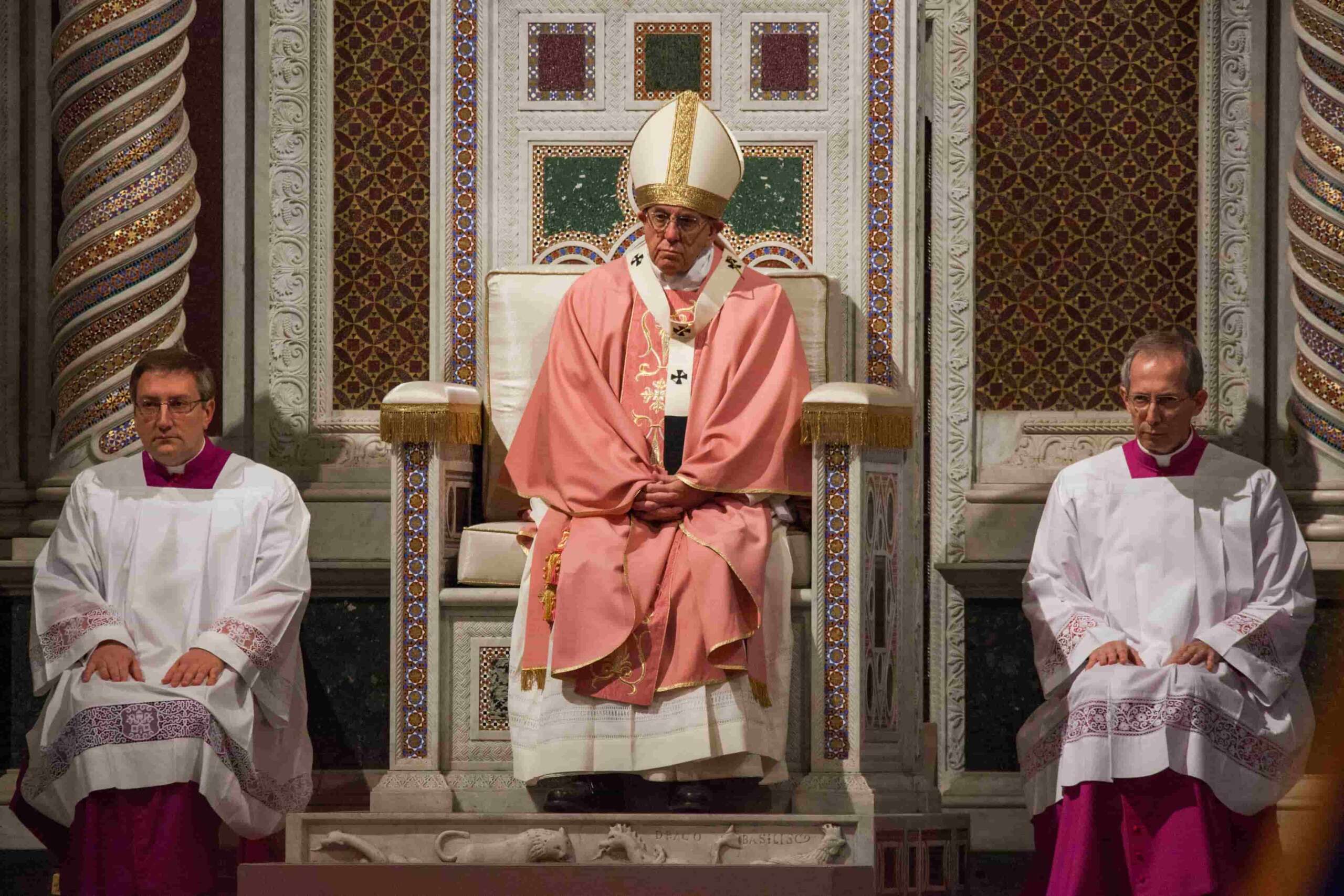 Perché il Papa appena eletto 'sale in cattedra': la storia e il significato di questa espressione