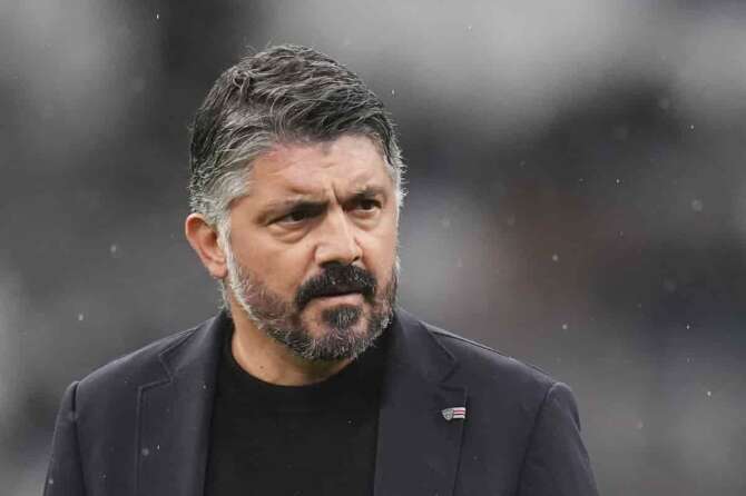 CORRECTS DAY – Marseille’s head coach Gennaro Gattuso walks during a warm up before the French League One soccer match between Marseille and Metz at the Stade Velodrome in Marseille, France, Friday, Feb. 9, 2024. (AP Photo/Daniel Cole) Associated Press/LaPresse Only Italy and Spain