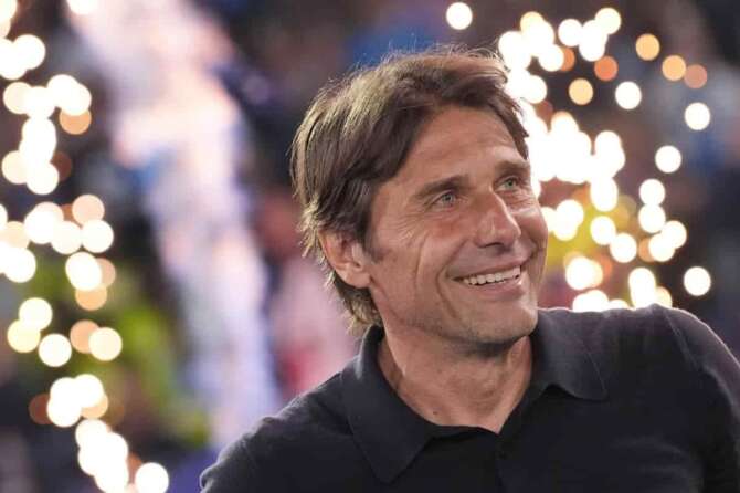 Napoli’s head coach Antonio Conte during the Serie A EniLive soccer match between Napoli and Cagliari at the Naples Diego Armando Maradona stadium, Italy – Friday May 23, 2025 – Sport Soccer ( Photo by Alfredo Falcone/LaPresse )