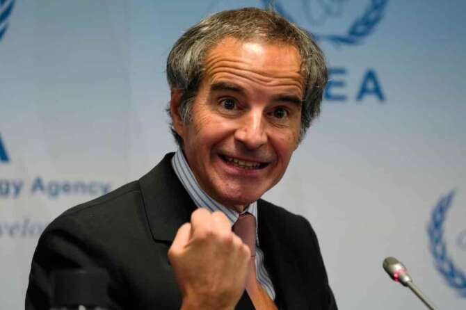Rafael Mariano Grossi, the director-general of the International Atomic Energy Agency, speaks to journalists attending a weeklong seminar at the agency in Vienna, Austria, Wednesday, May 28, 2025. (AP Photo/Jon Gambrell) Associated Press / LaPresse Only italy and spain